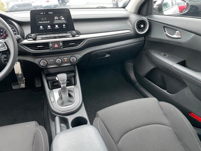 2021 Kia Forte LXS w/Rear Cam, Bluetooth, Cruise, MP3, CarPlay