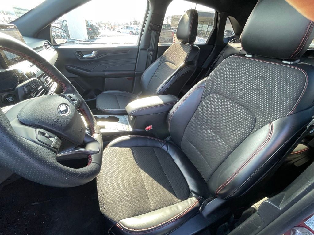 2025 Ford Escape ST-Line Select