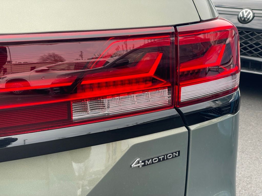 2025 Volkswagen Atlas 2.0T Peak Edition