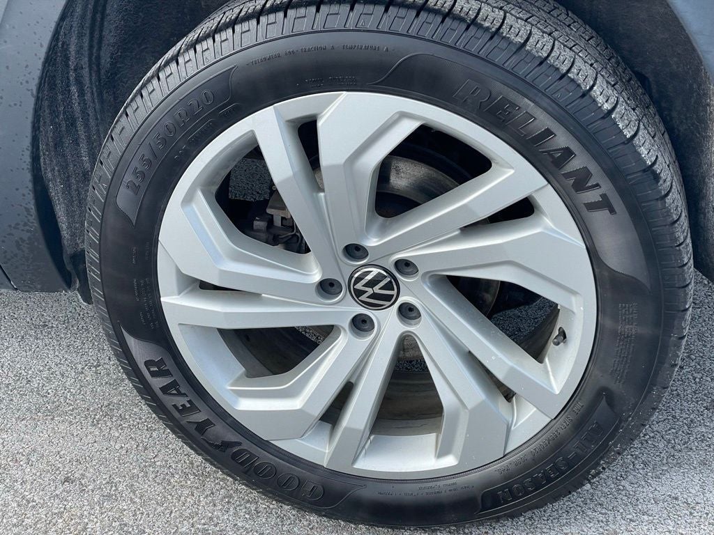 2022 Volkswagen Atlas 3.6L V6 SE w/Technology