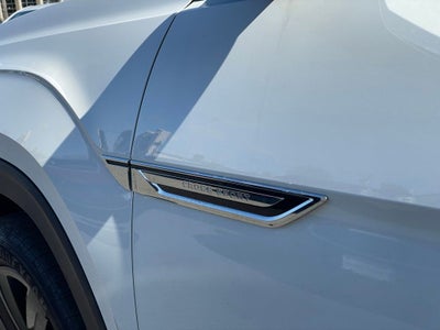 2022 Volkswagen Atlas Cross Sport 2.0T SE w/Technology