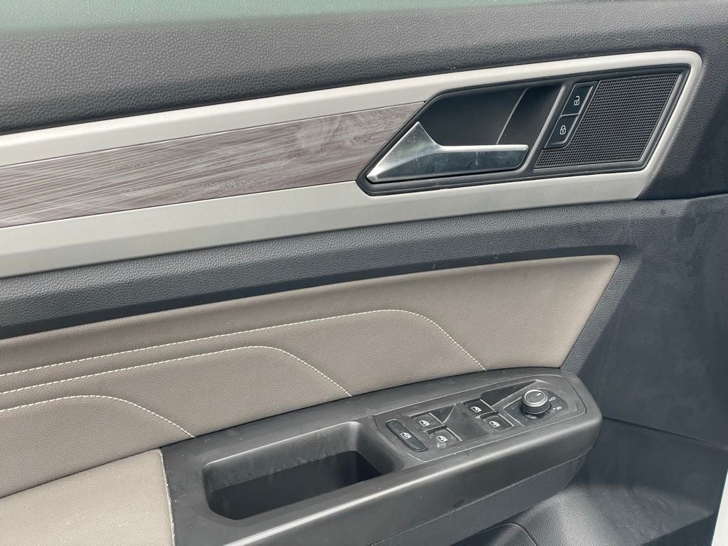 2022 Volkswagen Atlas Cross Sport 2.0T SE