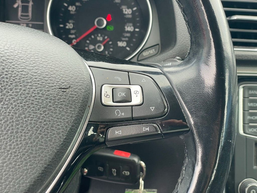 2017 Volkswagen Passat 1.8T R-Line