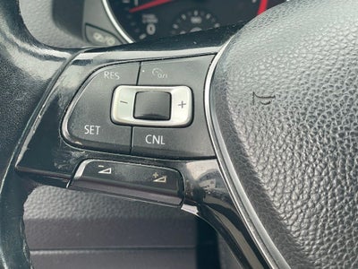 2017 Volkswagen Passat 1.8T R-Line