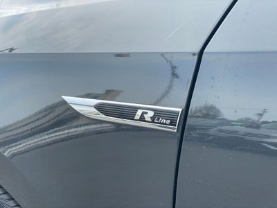 2017 Volkswagen Passat 1.8T R-Line