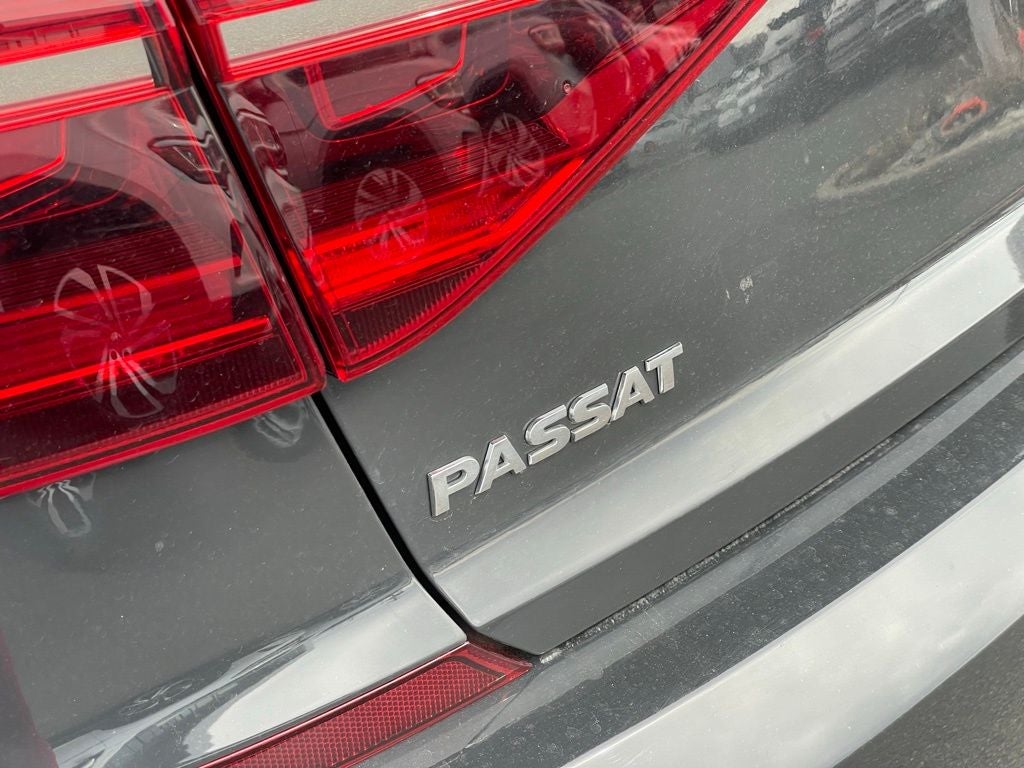2017 Volkswagen Passat 1.8T R-Line