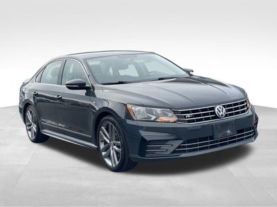 2017 Volkswagen Passat 1.8T R-Line