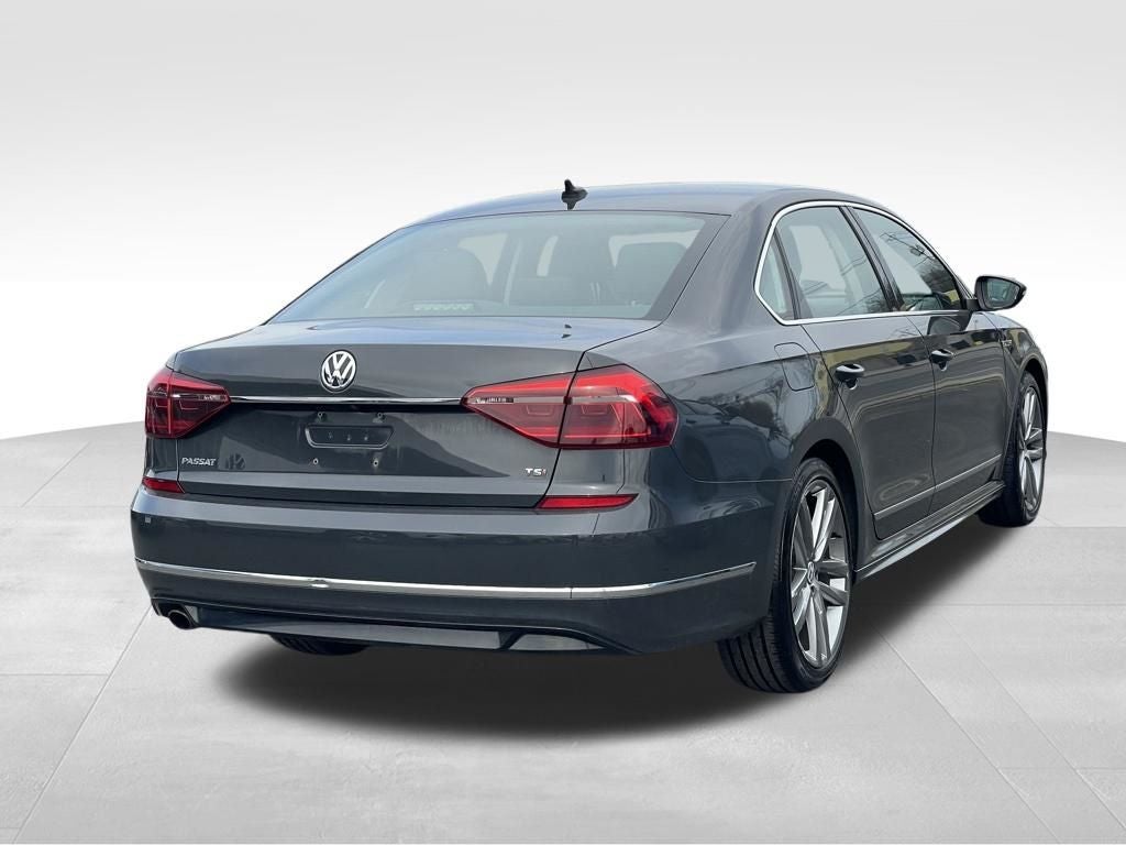 2017 Volkswagen Passat 1.8T R-Line