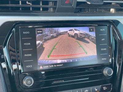 2022 Volkswagen Passat 2.0T SE