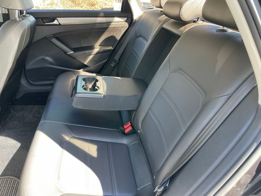 2022 Volkswagen Passat 2.0T SE