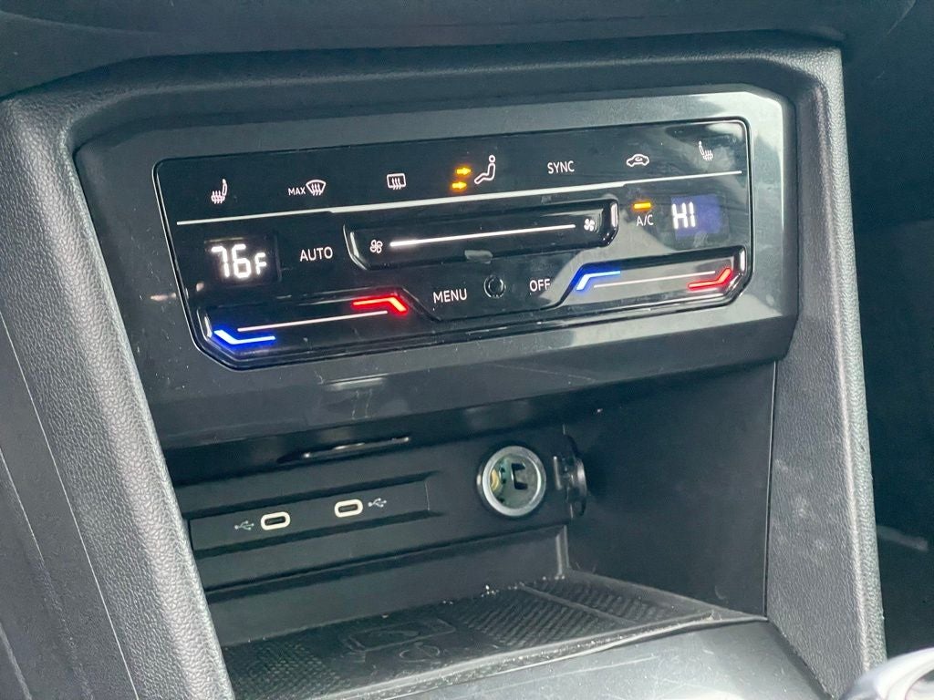 2024 Volkswagen Tiguan 2.0T SE