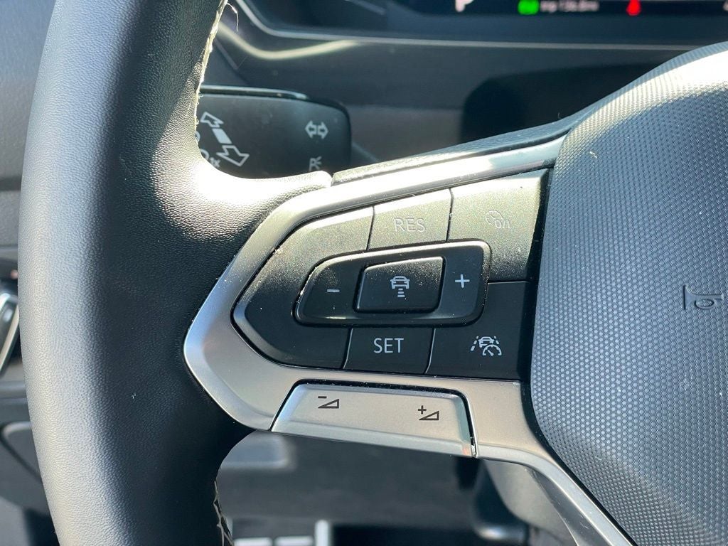 2023 Volkswagen Tiguan 2.0T SEL R-Line