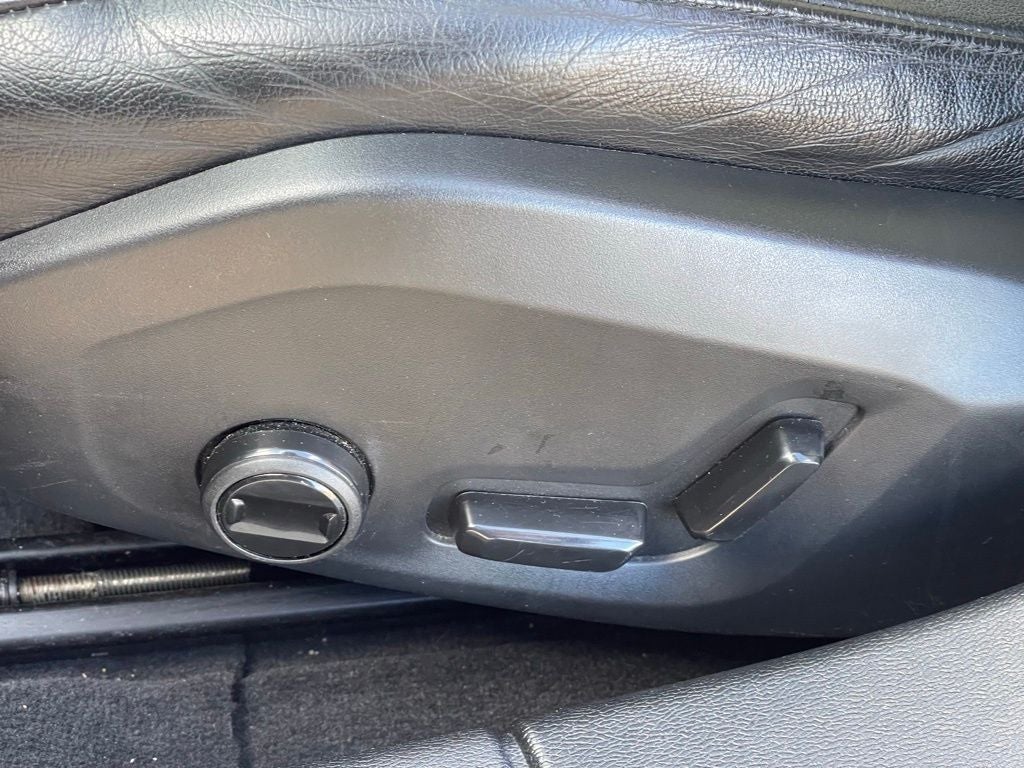 2024 Volvo S60 B5 Core Dark Theme