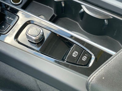 2024 Volvo S60 B5 Core Dark Theme