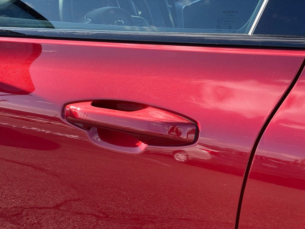 2024 Volvo S60 B5 Core Dark Theme