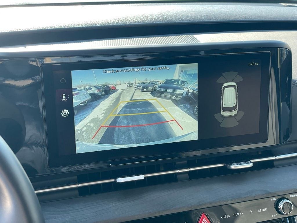 2024 Kia Carnival EX