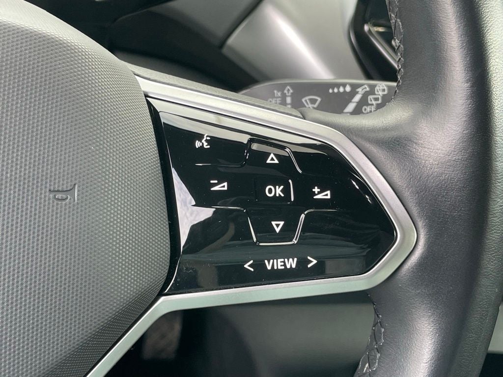 2022 Volkswagen ID.4 Pro