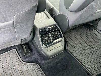 2022 Volkswagen ID.4 Pro