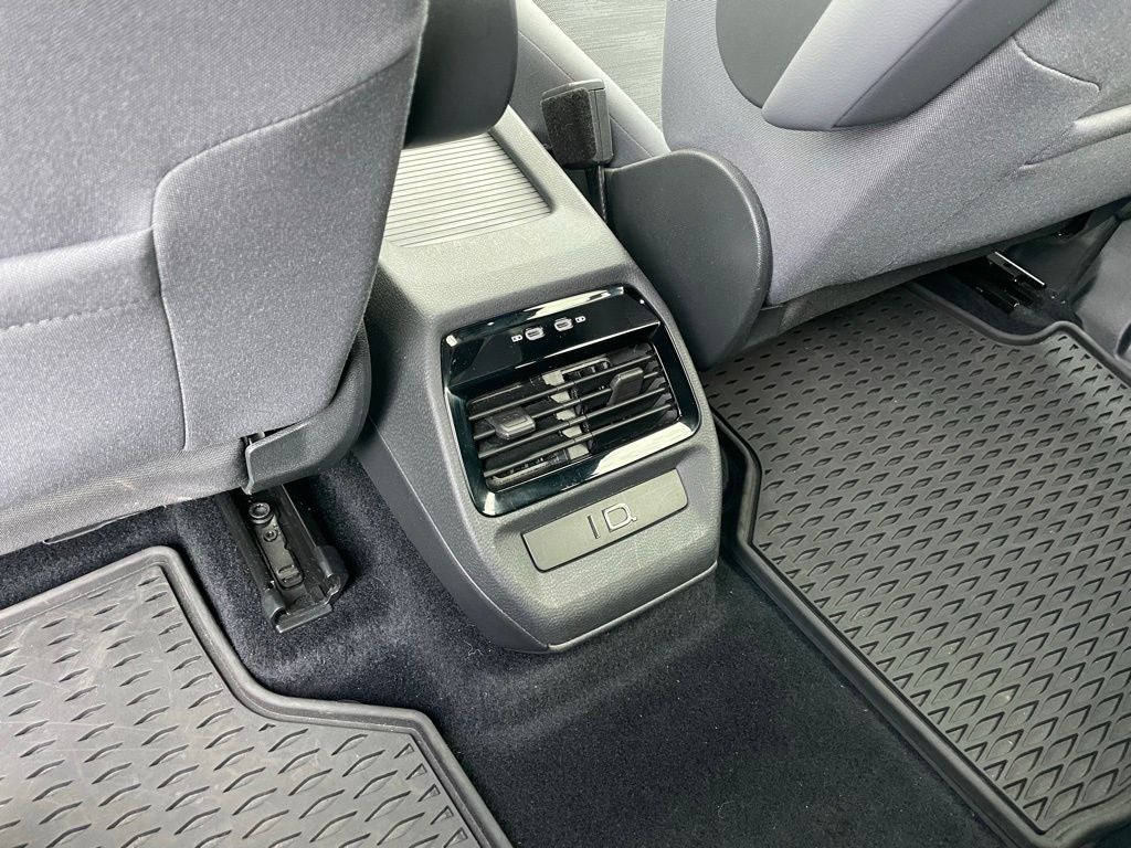 2022 Volkswagen ID.4 Pro