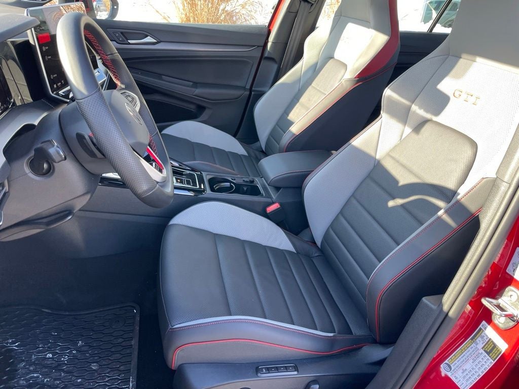 2025 Volkswagen Golf GTI 2.0T SE