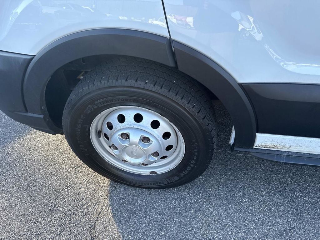 2022 Ford Transit-250 Base