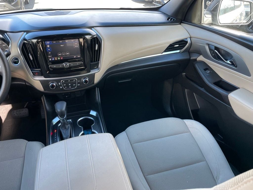 2022 Chevrolet Traverse LS