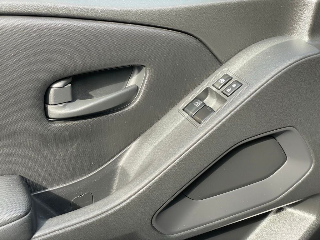 2023 Nissan Frontier S