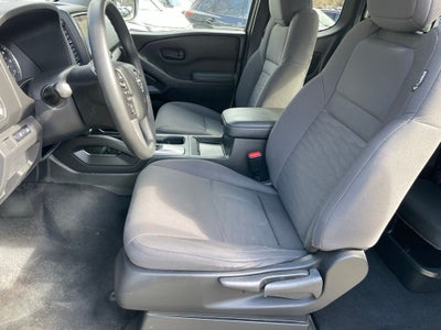 2023 Nissan Frontier S