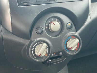 2013 Nissan Versa 1.6 SV