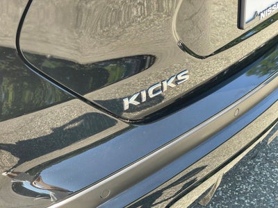 2022 Nissan Kicks SV