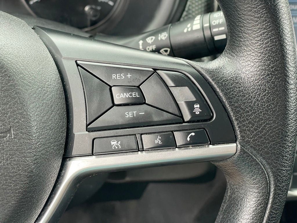 2023 Nissan Kicks SV Two-Tone Paint