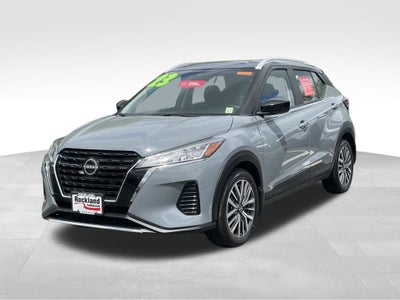 2023 Nissan Kicks SV Two-Tone Paint