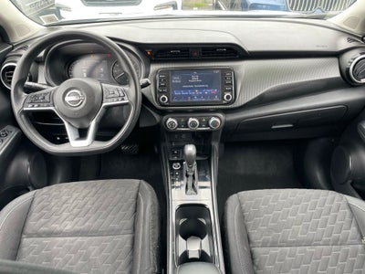 2023 Nissan Kicks SV Two-Tone Paint