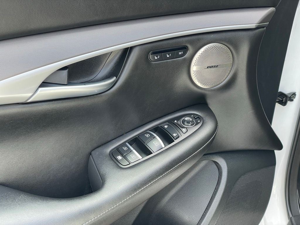 2023 INFINITI QX50 LUXE