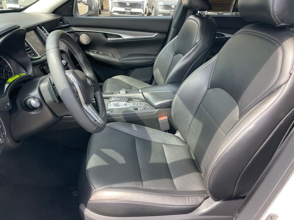 2023 INFINITI QX50 LUXE