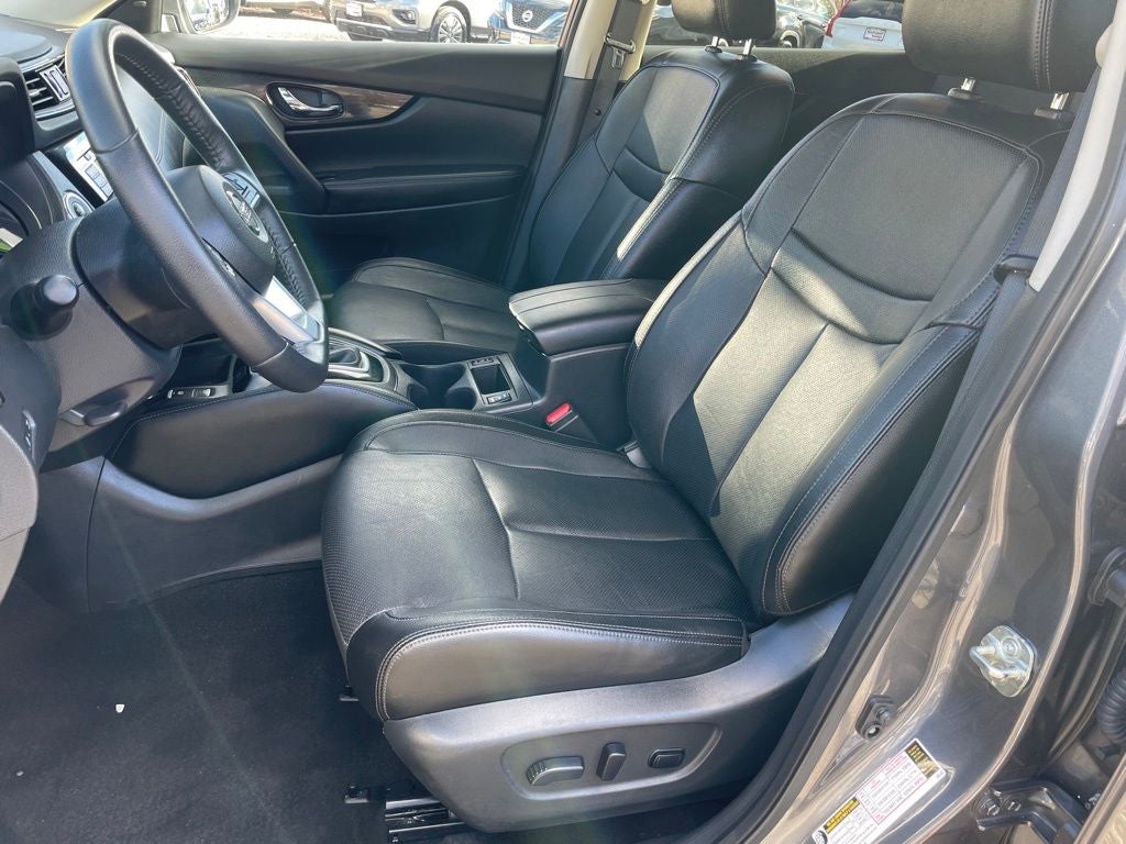 2020 Nissan Rogue SL