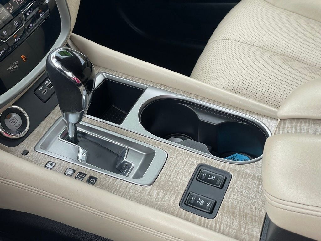 2024 Nissan Murano SL w/Black Wheels