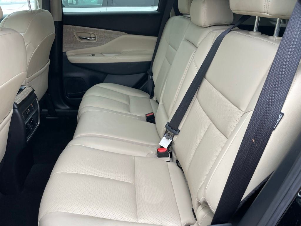 2024 Nissan Murano SL w/Black Wheels