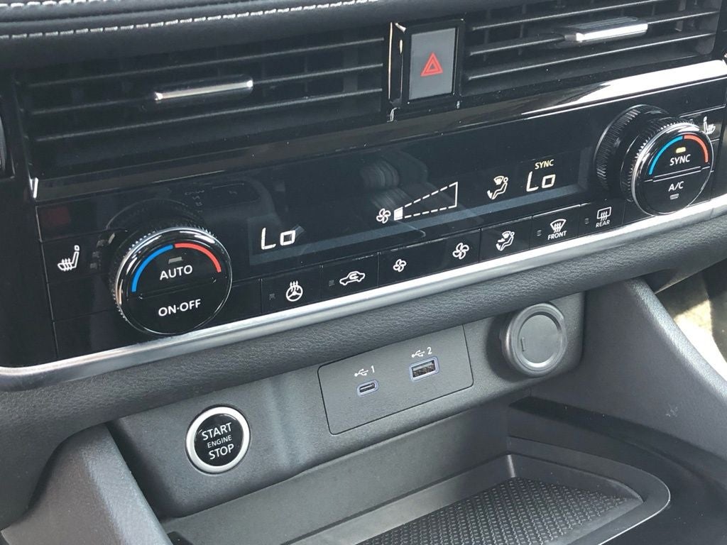 2023 Nissan Rogue SV Prem