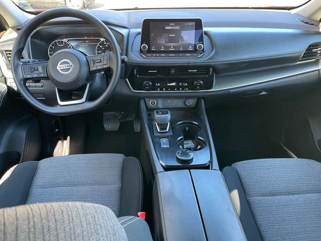 2022 Nissan Rogue SV Cloth Seating
