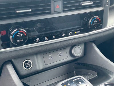 2023 Nissan Rogue SV Premium