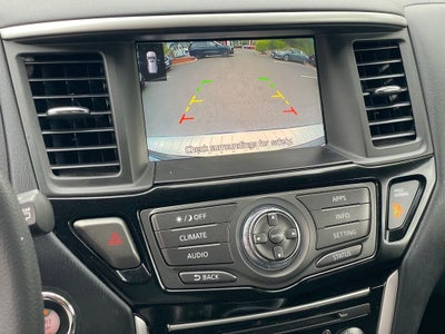 2020 Nissan Pathfinder S