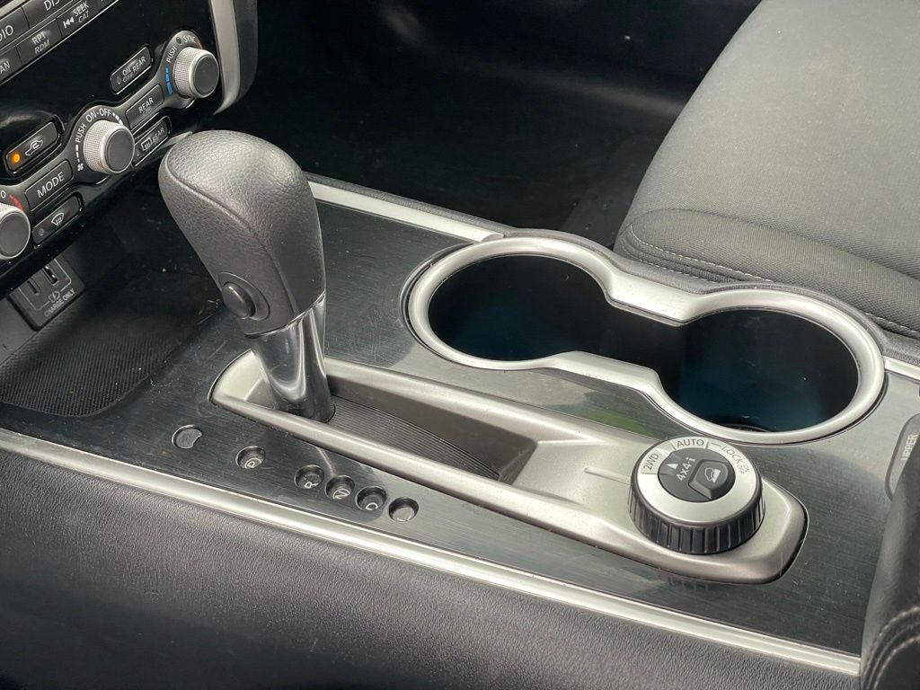 2020 Nissan Pathfinder S