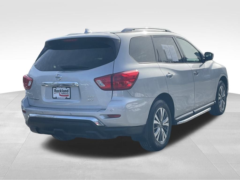 2020 Nissan Pathfinder SV