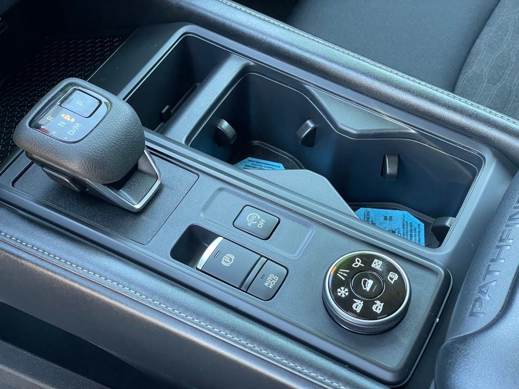 2023 Nissan Pathfinder S