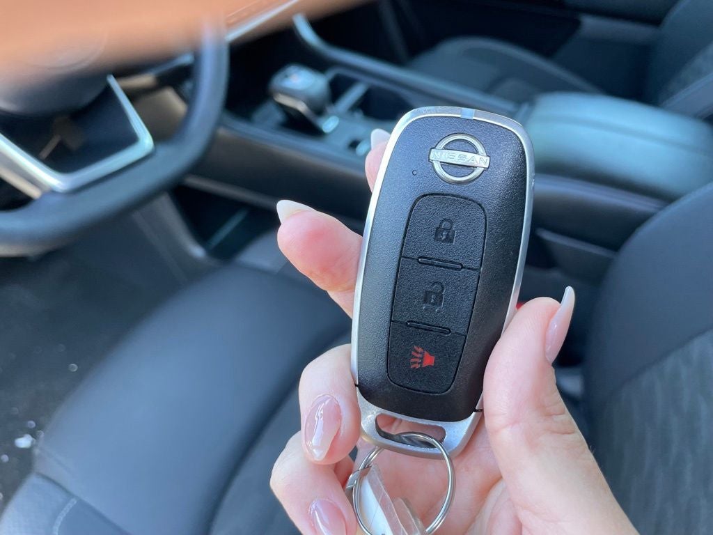 2023 Nissan Pathfinder S