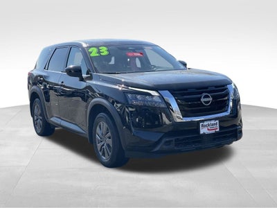 2023 Nissan Pathfinder S