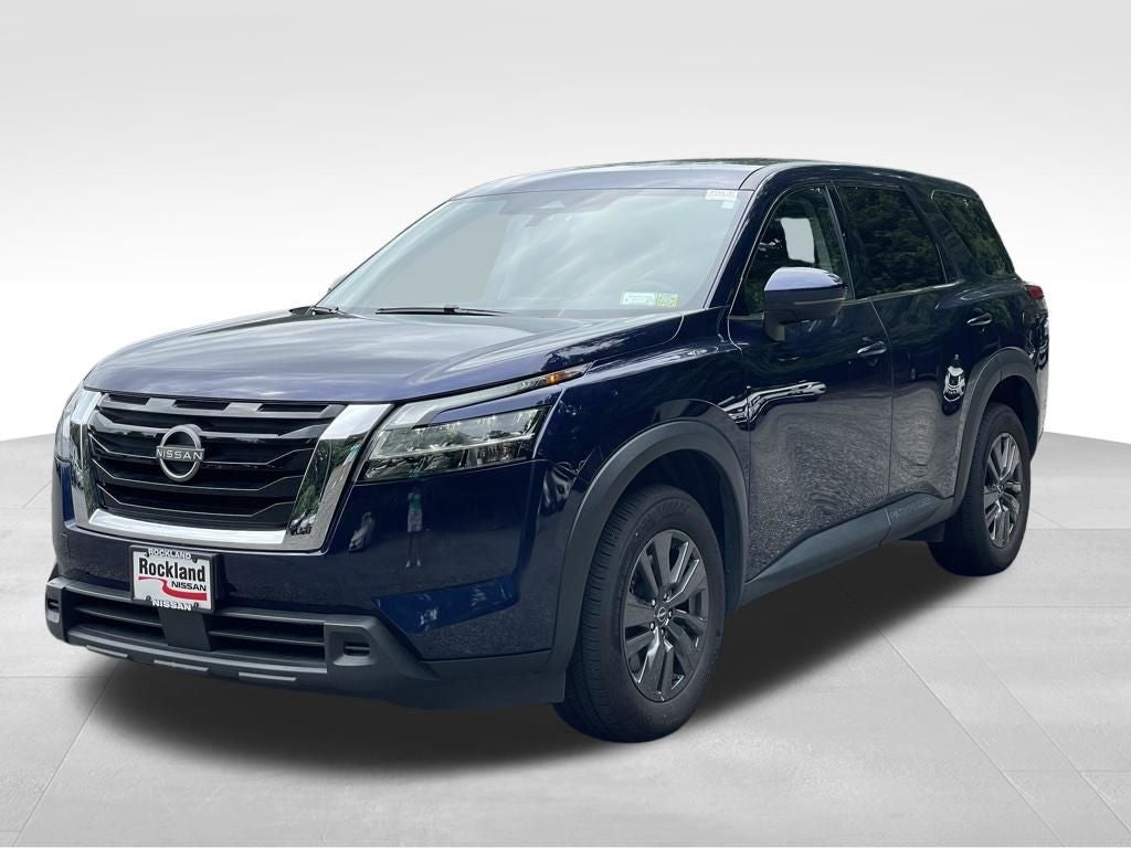 2022 Nissan Pathfinder S