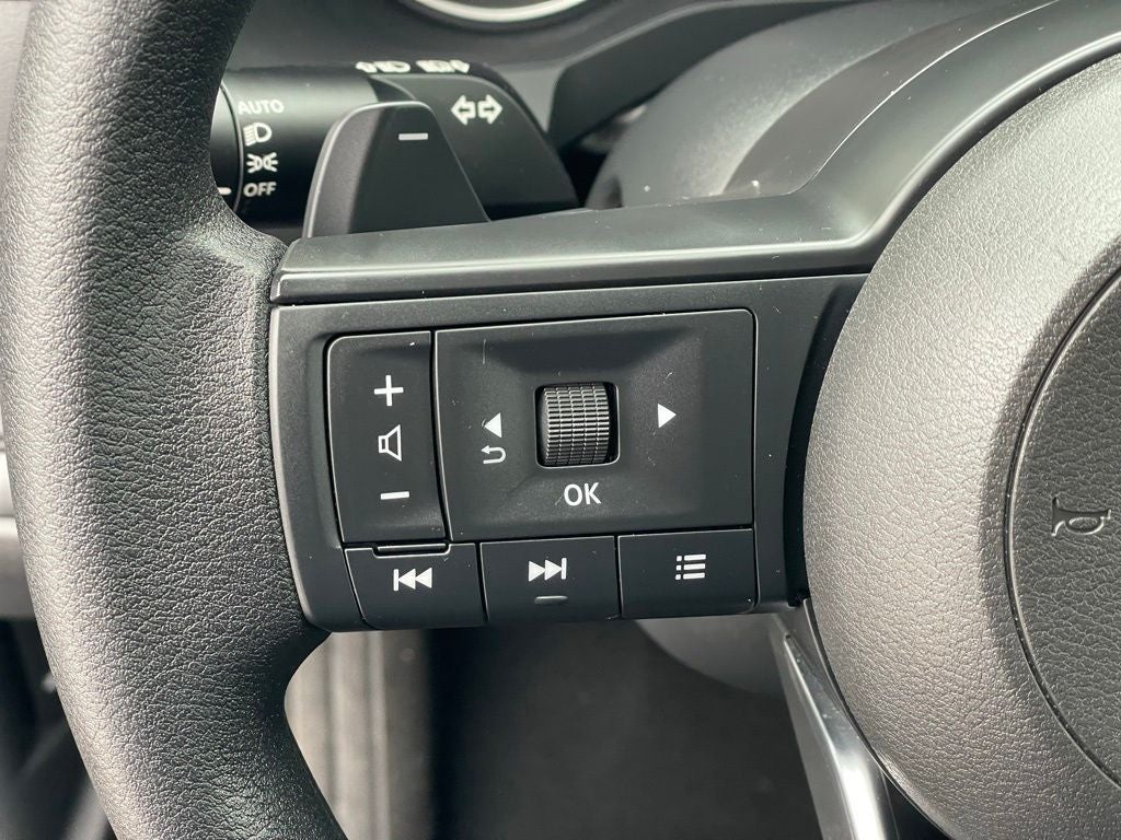 2025 Nissan Pathfinder S