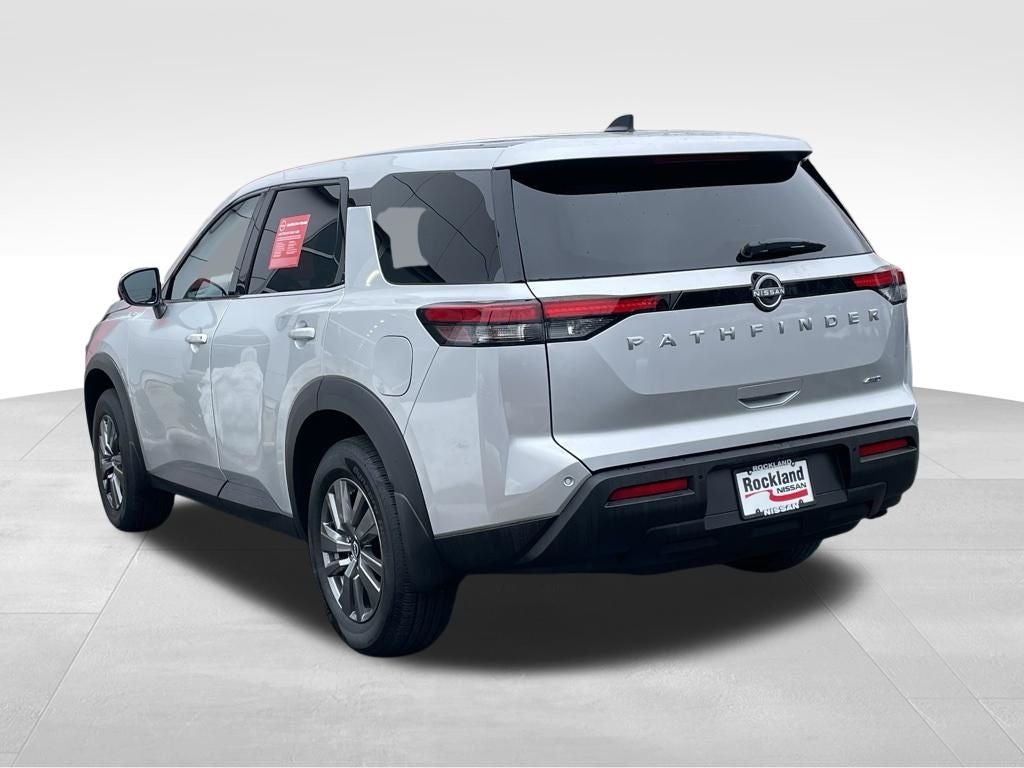 2025 Nissan Pathfinder S